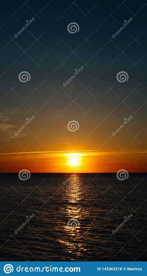 Sunset Or Dawn At Sea Black Sea Shore Mobile Screensaver Vertical