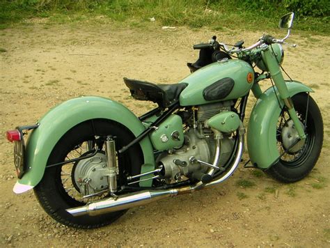 The bsa cycle he used is displayed at the coventry transport museum. Sunbeam Cycles - Wikipedia