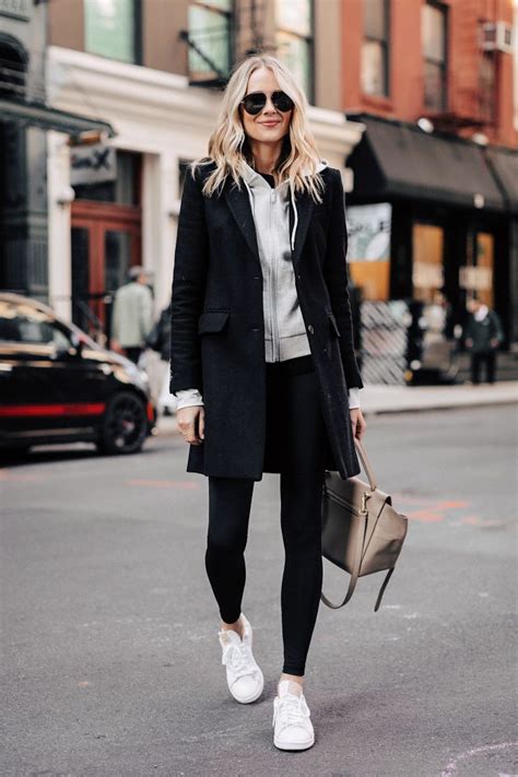 New York Outfits That Feature The Effortless Street Style