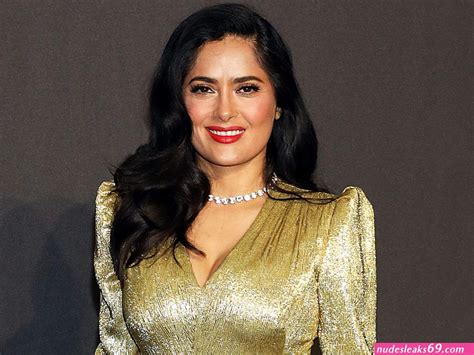 Salma Hayek Shows Off Her Tits In Germany Nudes Leaks