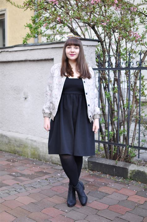 Körpernahe schräg geschnitten spitze langes ich habe mit einem nackten slip fotografiert, um die schönheit der spitze zeigen. Schwarzes kleid welche jacke dazu - Stylische Kleider für ...