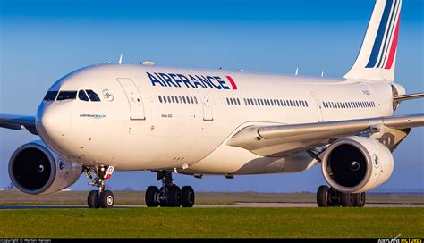 F Gzci Air France Airbus A330 200 At Paris Charles De Gaulle