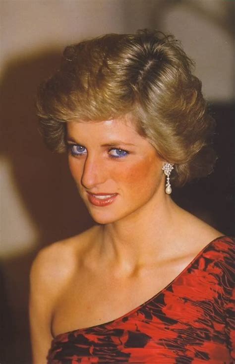 Reporter ergaunerte interview mit prinzessin diana. 1000+ images about Princess Di on Pinterest | Princess ...