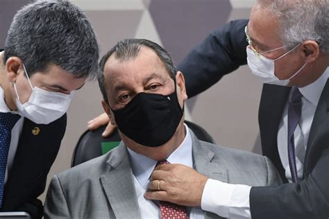 Relatório do coaf enviado à cpi da covid apontou como atípico o pagamento da 6m participações, controlada por francisco maximiano, a uma firma do empresário helder rodrigues zebral. CPI da Covid-19 vota convocação de governadores e ...