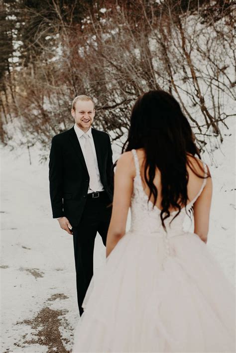 Winter Wedding Bride And Groom Photos In The Snow Wedding Dress
