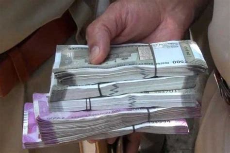 Sack Full Of Rs1 Crore Cash Seized By Officials Sambad English