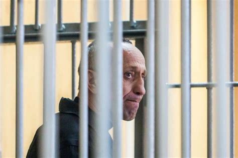 Russie Un Ex Policier Coupable De 78 Meurtres Pire Tueur En Série De