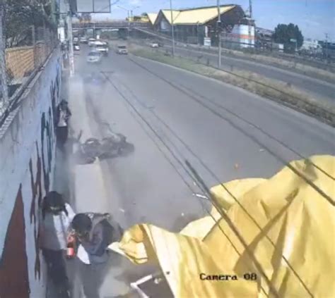 video tragedia en ecatepec auto embiste puestos deja un niño muerto y 5 heridos el mañana