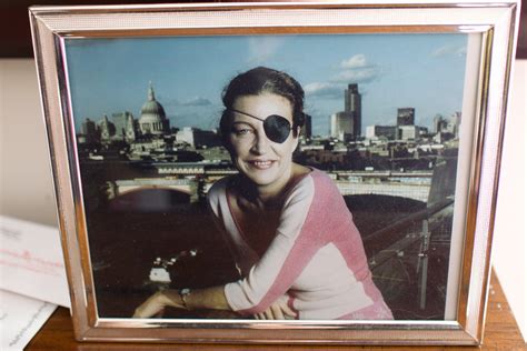 marie colvin s mother recalls her determination to get the story the new york times