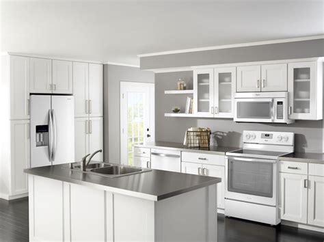 The timeless white on kitchen cabinets is on its way out in 2020. Best Kitchen Appliance Finishes For 2020 | Appliances ...