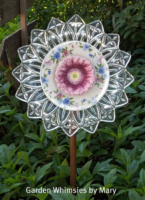 Glass Garden Flowers Diy 8 Diy Garden Art Flowers From Recycled Materials Balcony