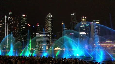 Spectra A Light And Water Show Singapore Световое лазерное шоу