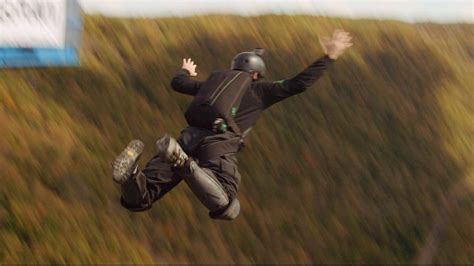 5 Reasons Why People Jump Off Cliffs For Fun Wgno