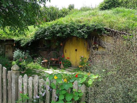 Hobbiton Earth Sheltered Homes Hobbit House Outdoor Structures