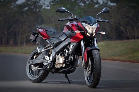 The pulsar ns200 is a powered by 199cc bs6 engine. Latest pictures of new Bajaj Pulsar | car to ride
