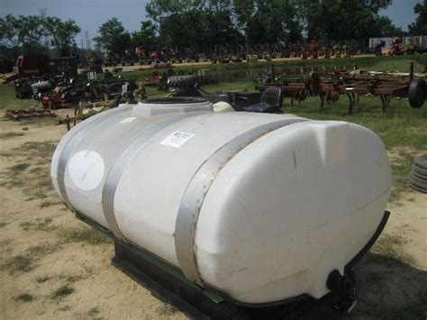 500 Gallon Plastic Tank Jm Wood Auction Company Inc