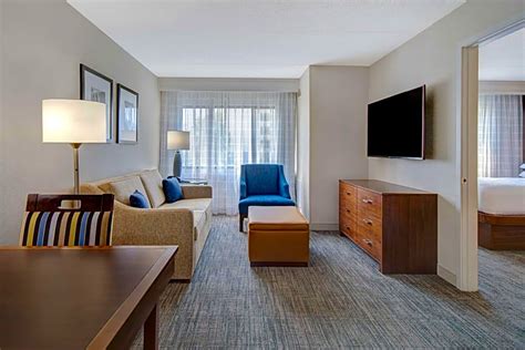 Embassy Suites By Hilton Detroit Metro Airport Reservations Center