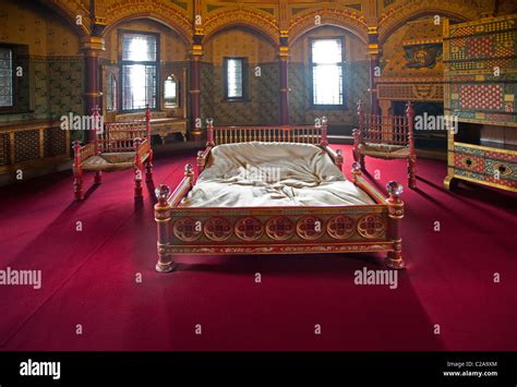 Lady Butes Bedroom And Bed Painted In Brilliant Colours Castell Coch