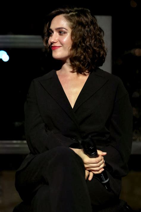 LOLA KIRKE at Mozart in the Jungle Season 4 Screening at ...