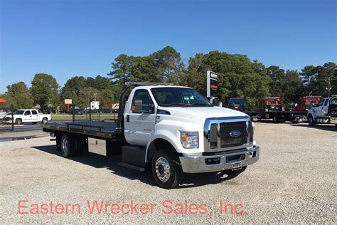 2017 Ford F650 Super Duty With A Jerr Dan 22 Low Profile Steel Carrier