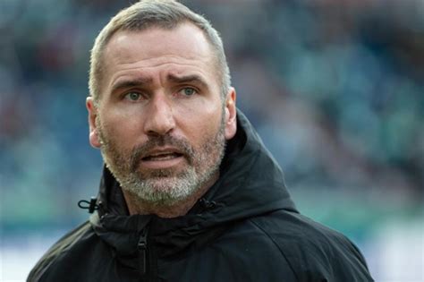 Die hamburger stehen berichten zufolge vor einer einigung mit tim walter. Walter nicht mehr Trainer des VfB Stuttgart
