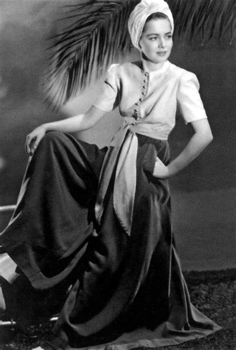 Olivia De Havilland In Olivia De Havilland Old Hollywood S Fashion Women