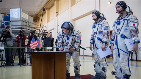 7 Iss Astronauts Must Learn Russian 10 Surprising Facts About