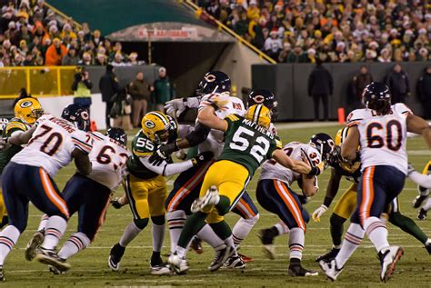 If you need professional help with completing any kind of homework, online essay help is the right place to get it. File:Chicago Bears vs Green Bay Packers.jpg - Wikimedia ...