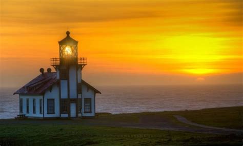 Famous California Lighthouses To Visit On The Southern And Northern Coast