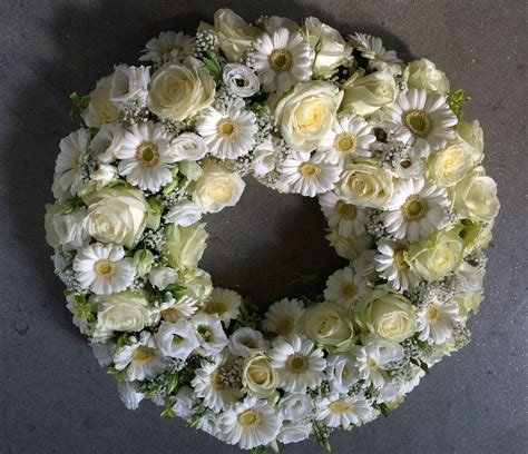 Funeral Flowers Online London A Funeral Tribute Rose