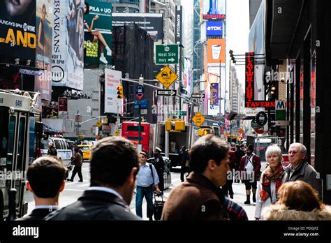 Crowded Street Scene Times Square New York Stock Photo Alamy