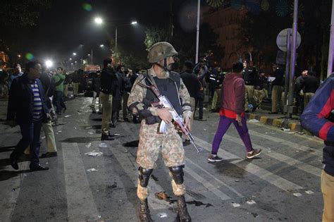 Suicide Bombing At Pakistan Protest Kills At Least 13 The Washington Post