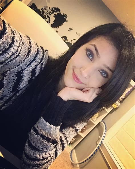 Naked Truth About Twitch Streamer CinCinBear Age Wiki