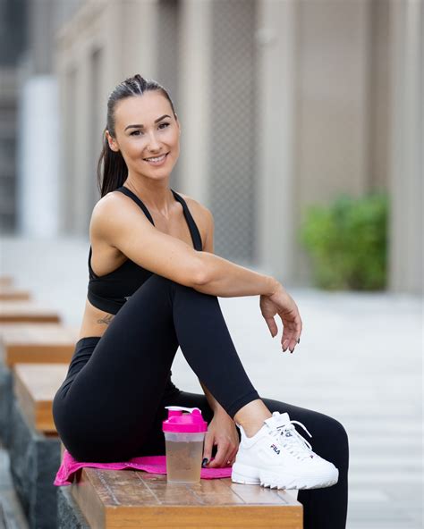 Fitness Sensation Lisa Lanceford Inspires Million People Let S Know How Page Of