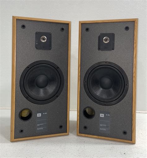 Jbl 2800 2 Way Bookshelf Speakers