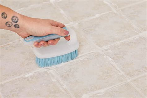 The Best Way To Clean Every Type Of Tile Floor In 2020 Bathroom