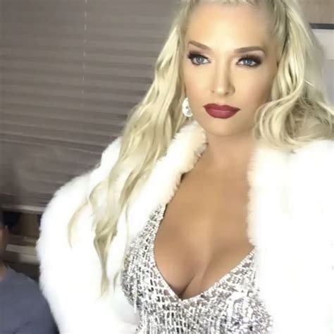 Erika Girardi Flashes Her Cleavage Photos Images Gallery