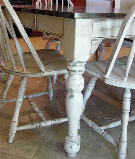 See more ideas about refinished table, refinish table top, mosaic projects. Remodelaholic | Kitchen Table Refinished With Distressed Look