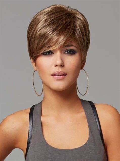 Blonde can be a soft, natural look but if you like to rock a star cut platinum blonde is always punchy and fabulous. 17 Funky Short Formal Hairstyles | Styles Weekly