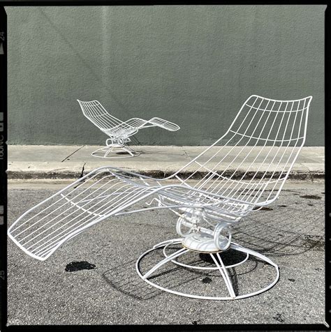 Vintage Mid Century Wire Banana Siesta Lounge Chair By Homecrest A