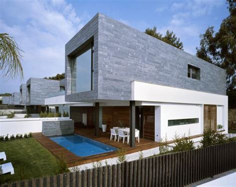 Small Contemporary Homes Enhancing Modern Interior Design With Glass