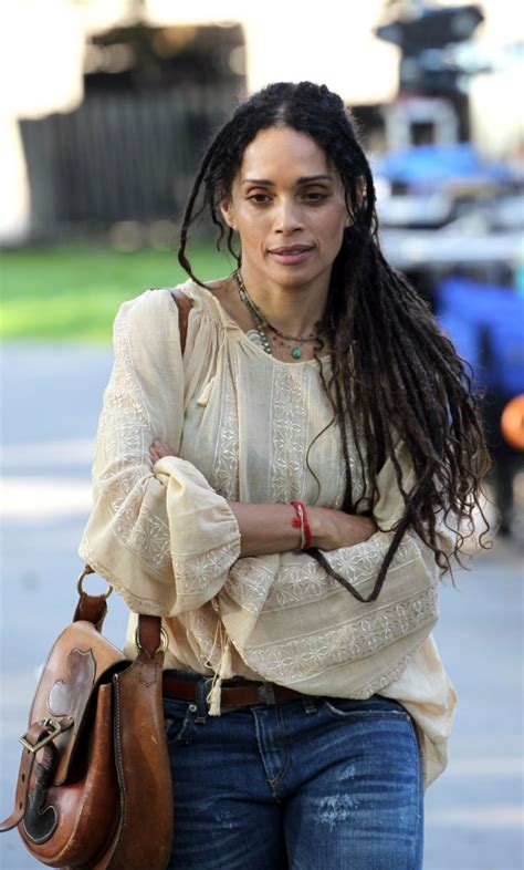Zoe Kravitz ‘lisa Bonet Is Disgusted By Bill Cosby Claims Daily Dish