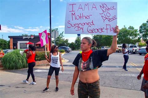 Atlanta Police Chief Resigns After Police Fatally Shot Black Man The Globe And Mail