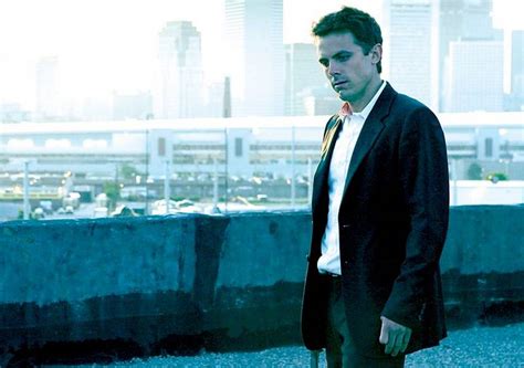 Gone Baby Gone Movie Review And Film Summary 2007 Roger Ebert