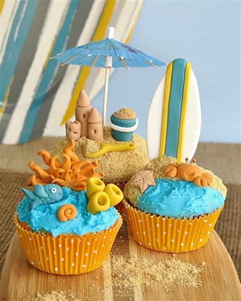 Made with teddy grahams, these easy beach themed cupcakes are sure to make kids (and adults) smile. 23 Colorful Beach Themed Cupcake Design Ideas