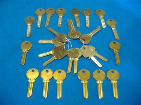 Lot Of 28 Key Blanks Fit Medeco Locks Nickel Silver And Brass Ebay