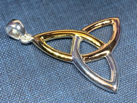 Trinity Knot Necklace Celtic Jewelry Irish Jewelry Bridal Etsy