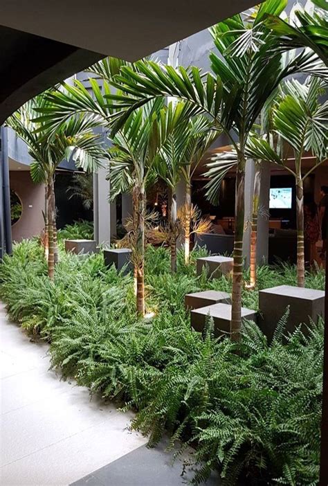 Lovely Tropical Garden Design Ideas 34 Magzhouse