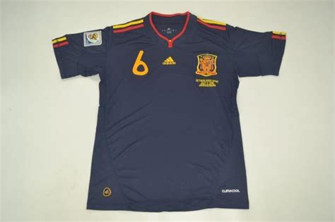 Condiciones generales aviso legal politica cookies politica privacidad Camisa Espanha 2010 - Iniesta, Xavi, David Villa - R$ 199 ...