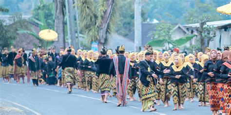 Pakaian Adat Pengantin Pria Suku Sasak Lombok Ntb Dan Makna Simbolisnya